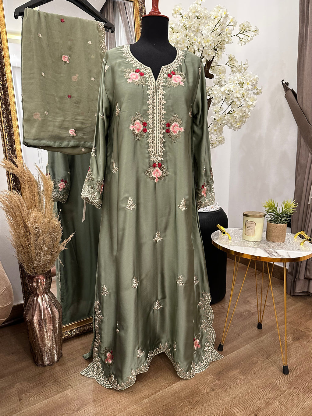 Mehru Kaftan Pistachio