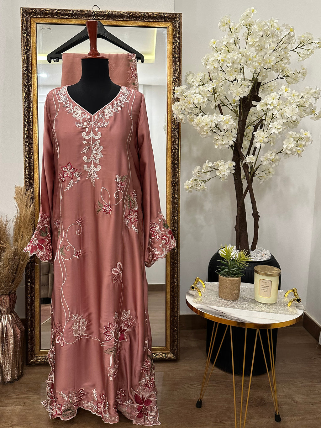 Ishaal kaftan Pink