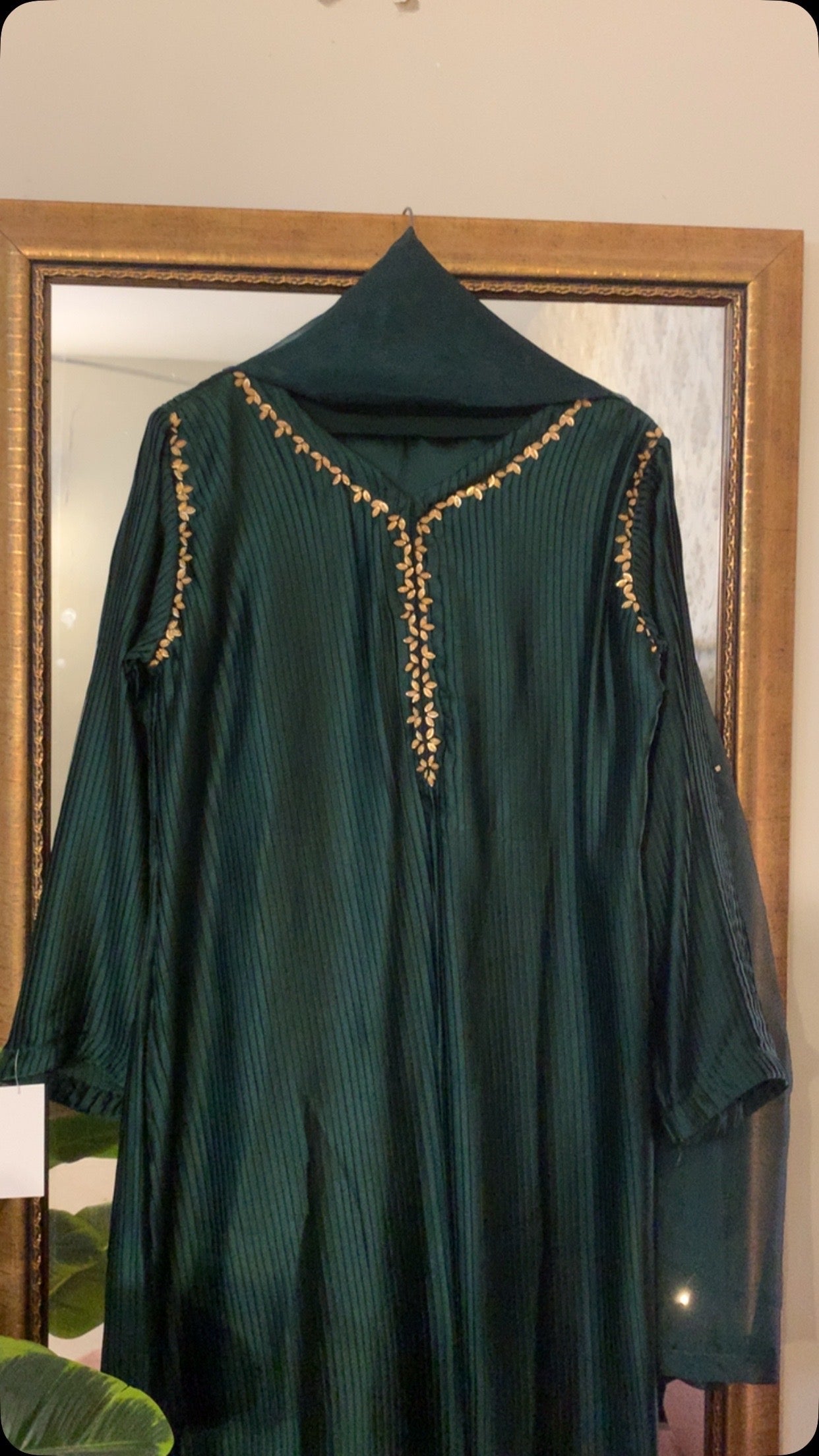Nazneen Crush Silk Set Bottle Green