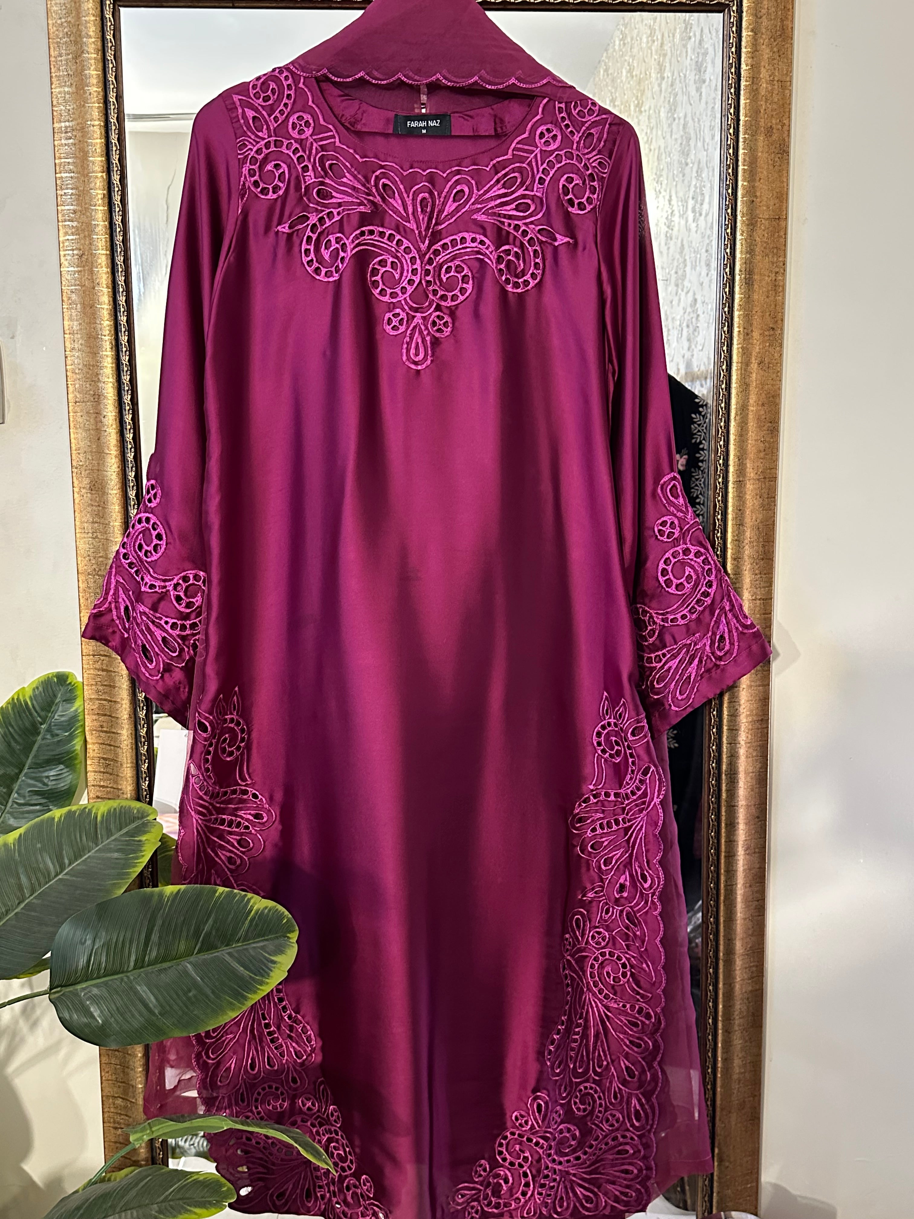 Lama Cutwork