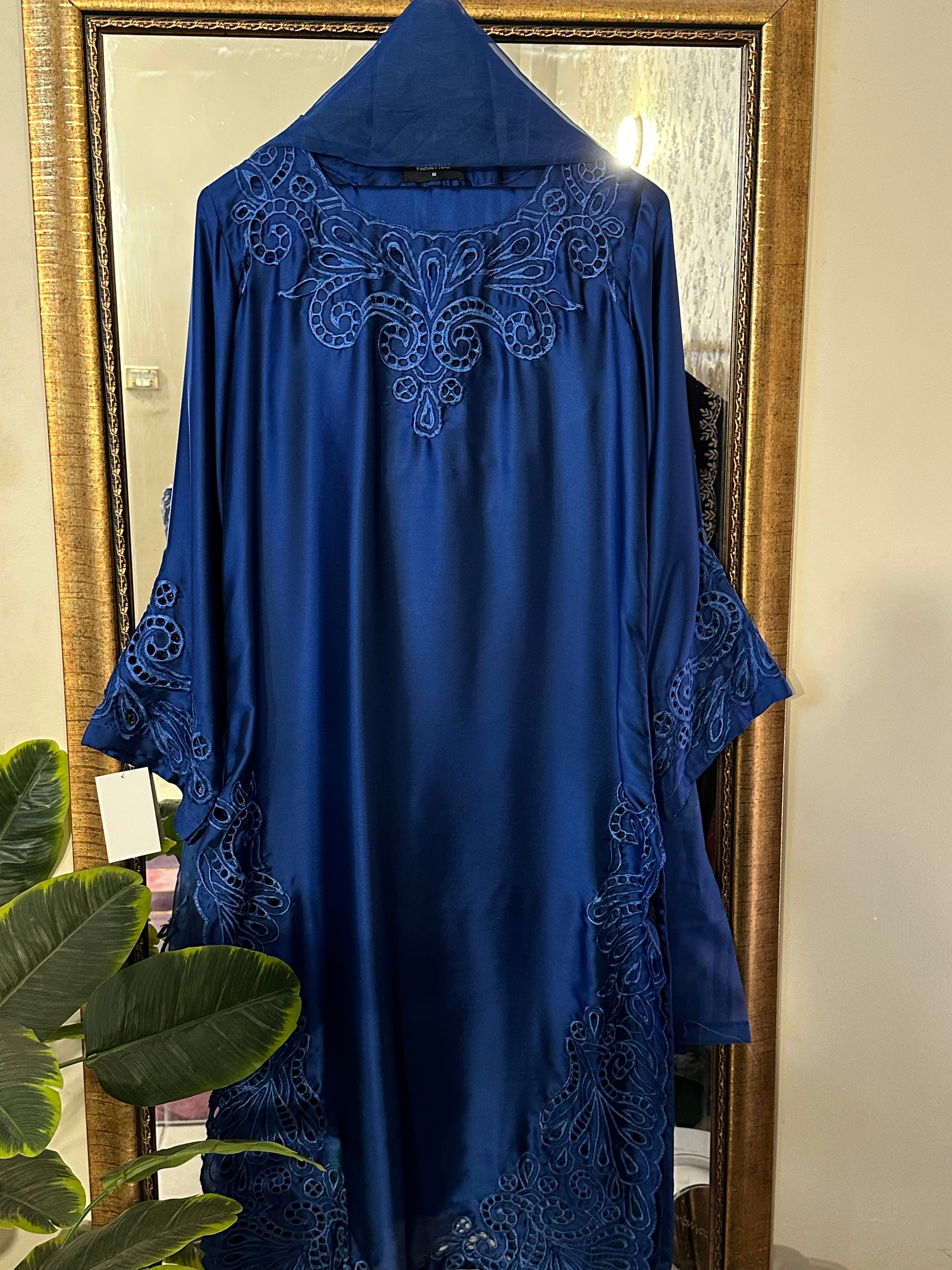 Lama Cutwork