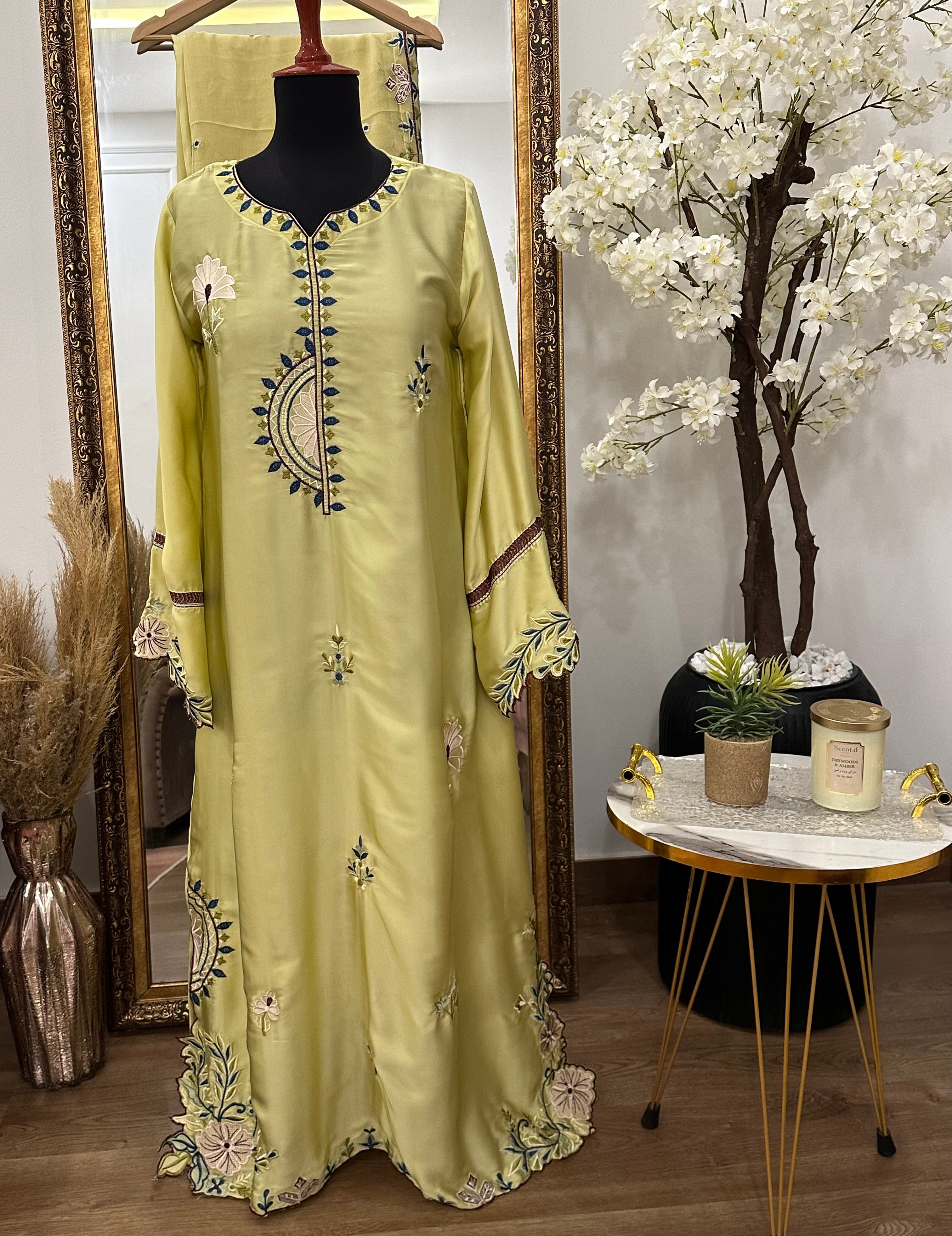 Zarnish kaftan Yellow
