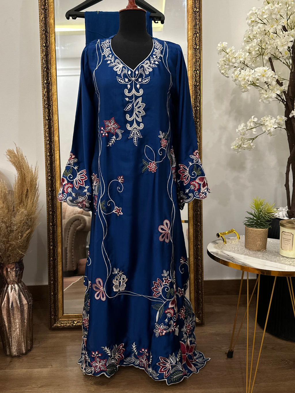 Ishaal kaftan Blue