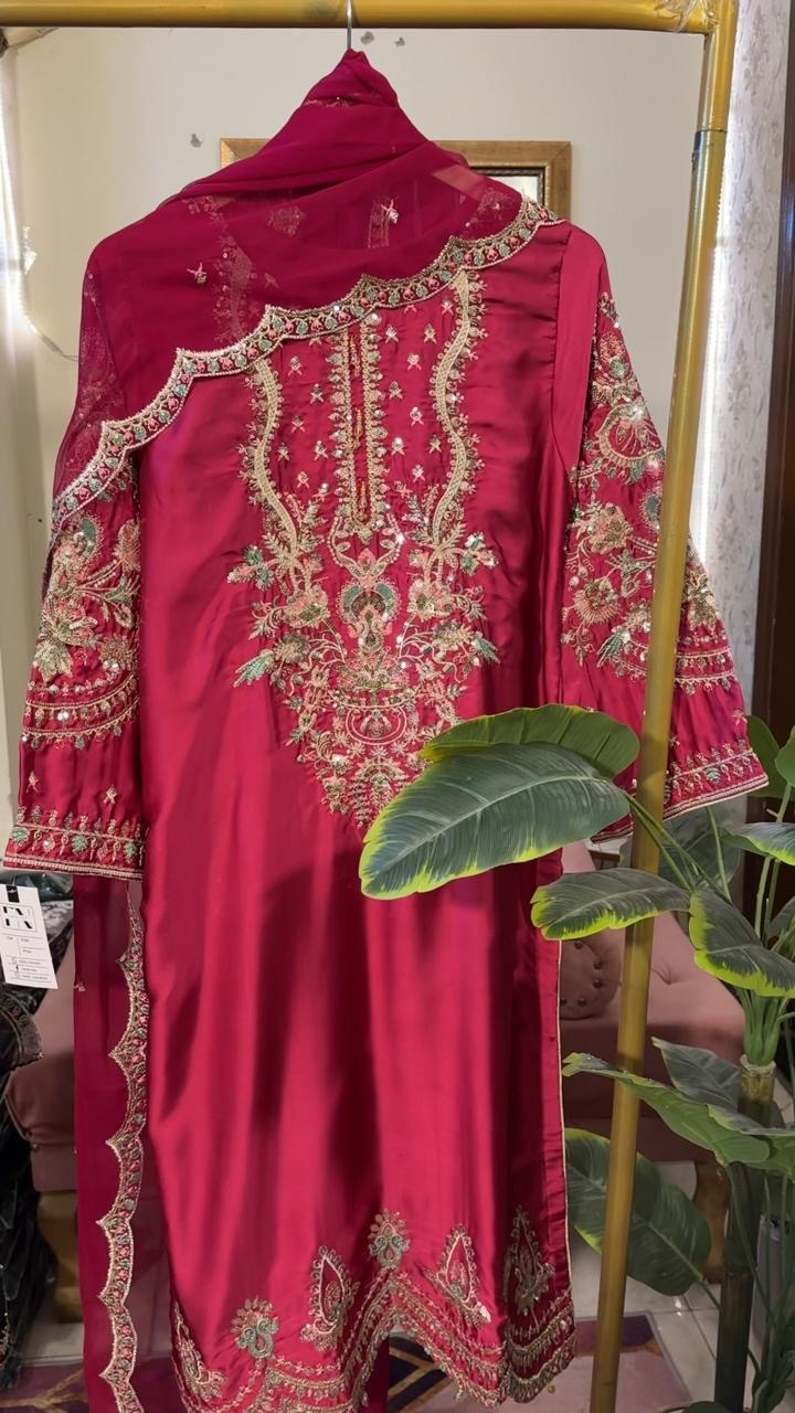Zarmina Silk