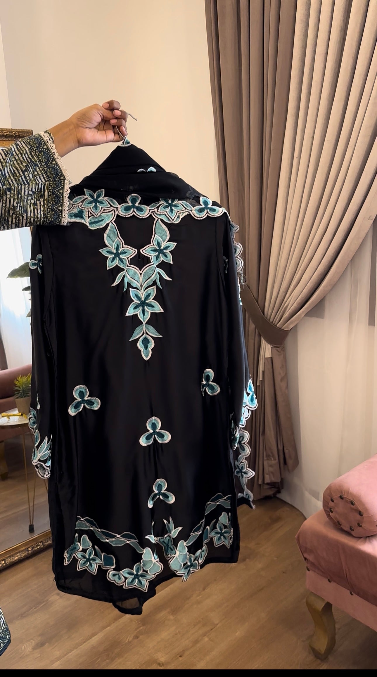 Aina Farshi Black