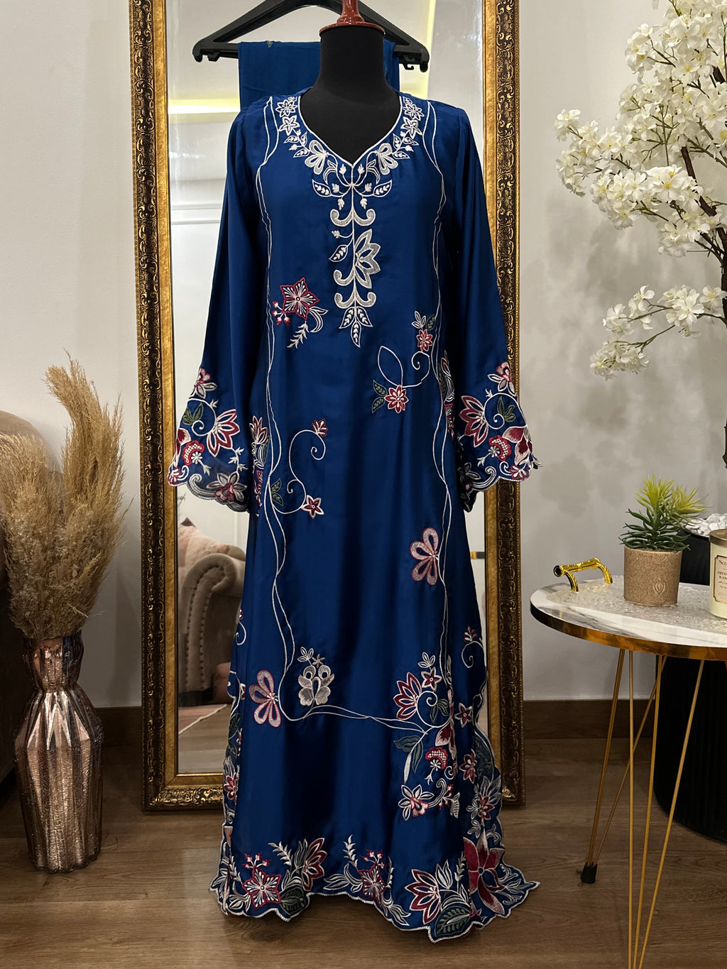 Ishaal kaftan Blue
