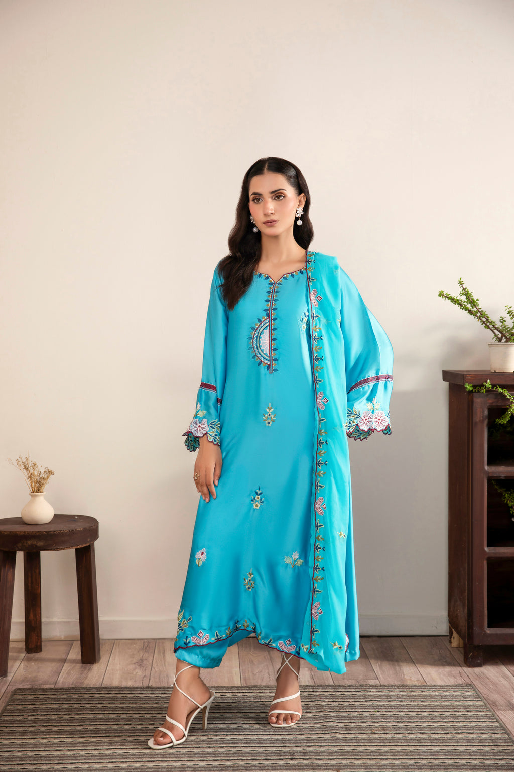 Zarnish kaftan Aqua Blue