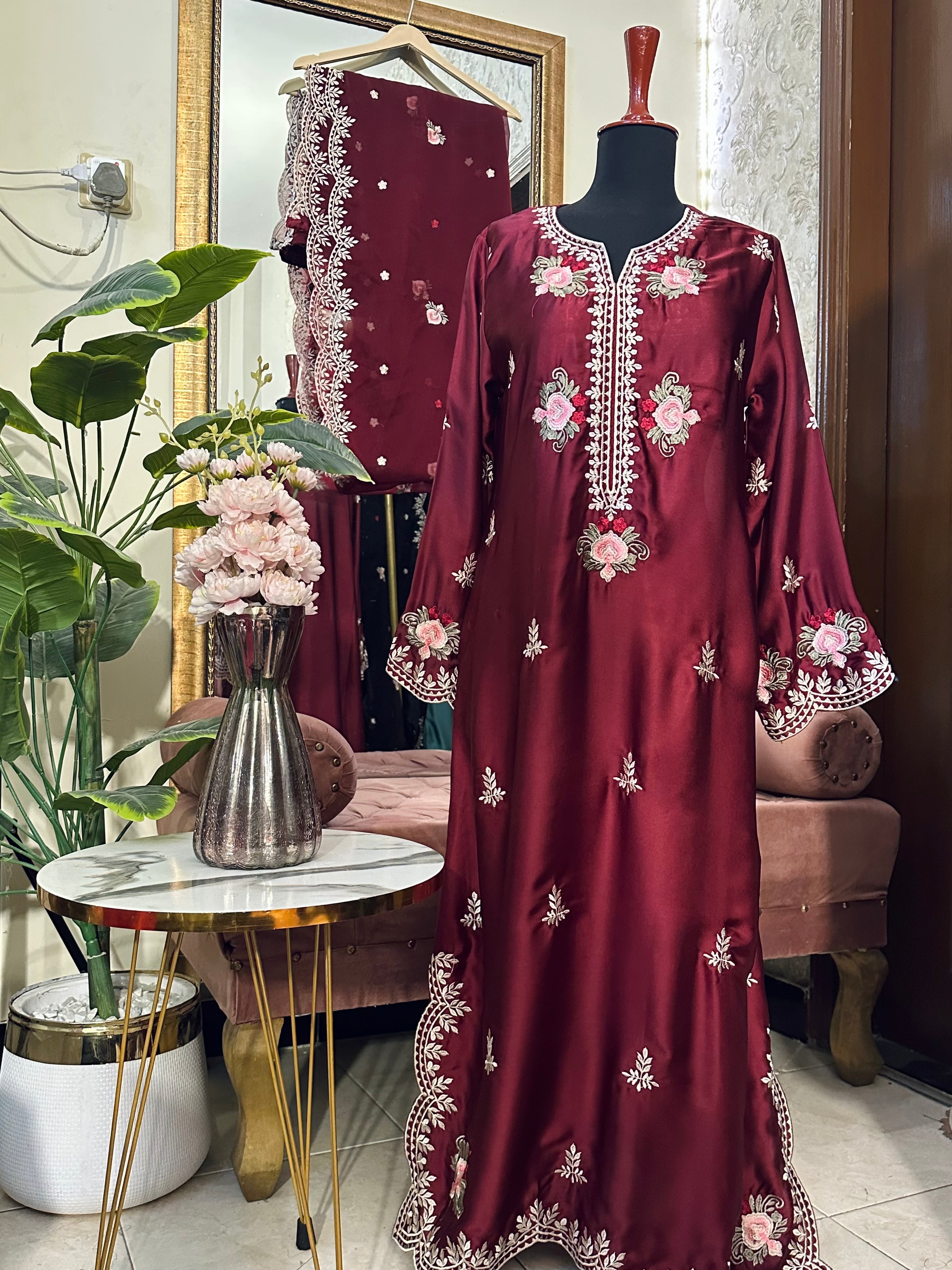 Mehru Kaftan Maroon