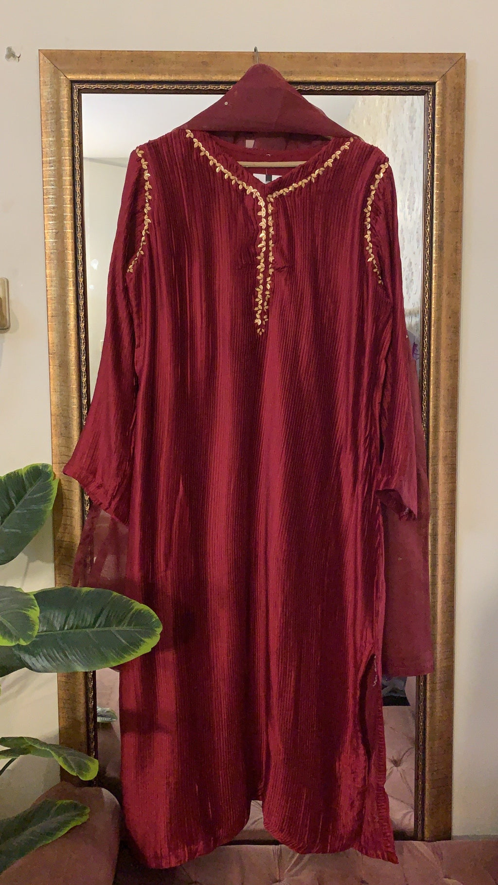 Nazneen Crush Silk Set Maroon