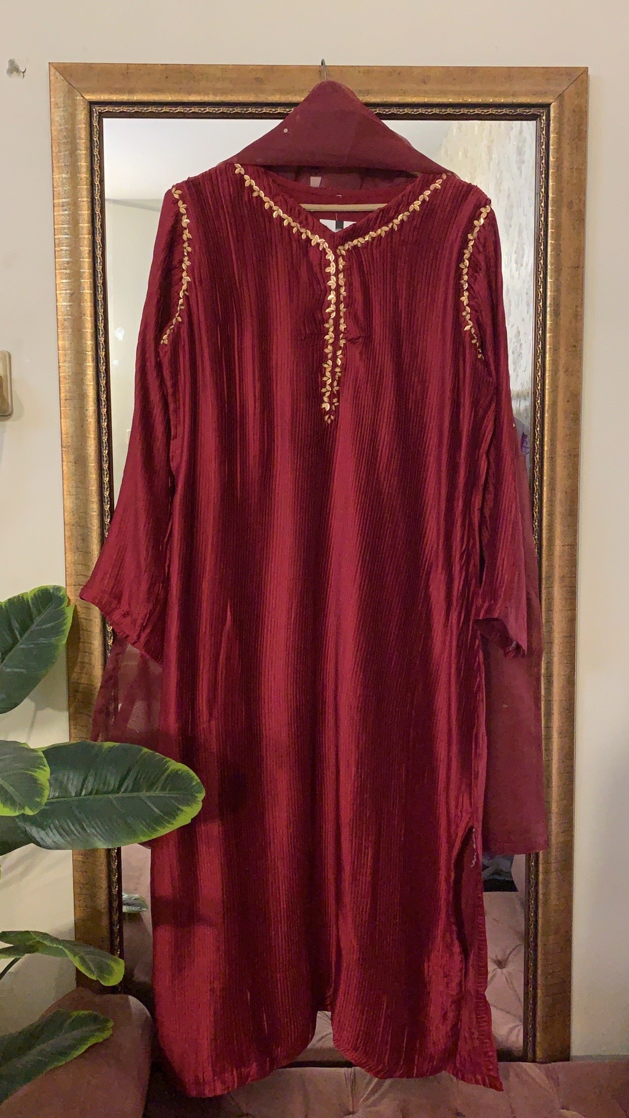 Nazneen Crush Silk Set Maroon