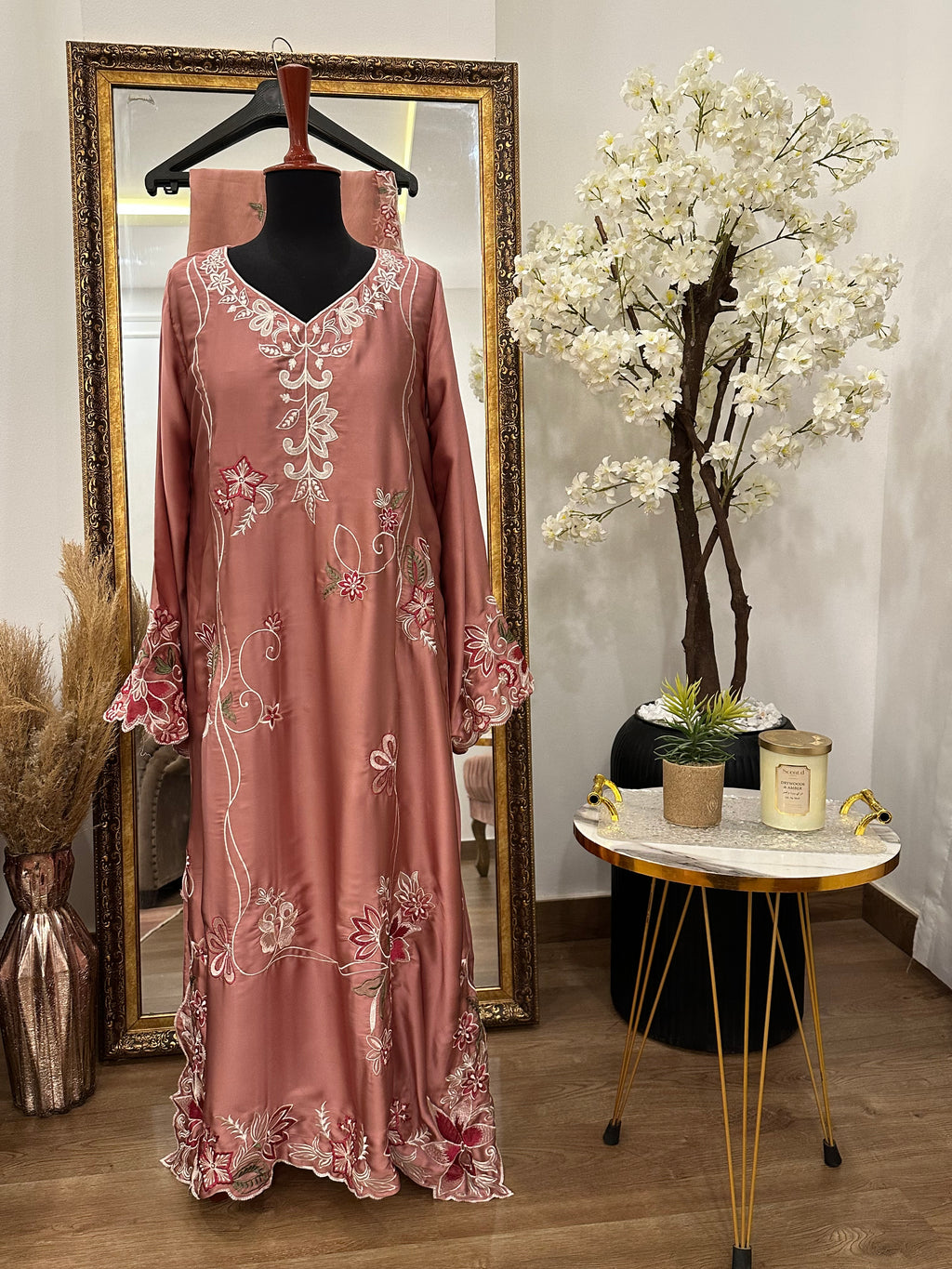 Ishaal kaftan Pink