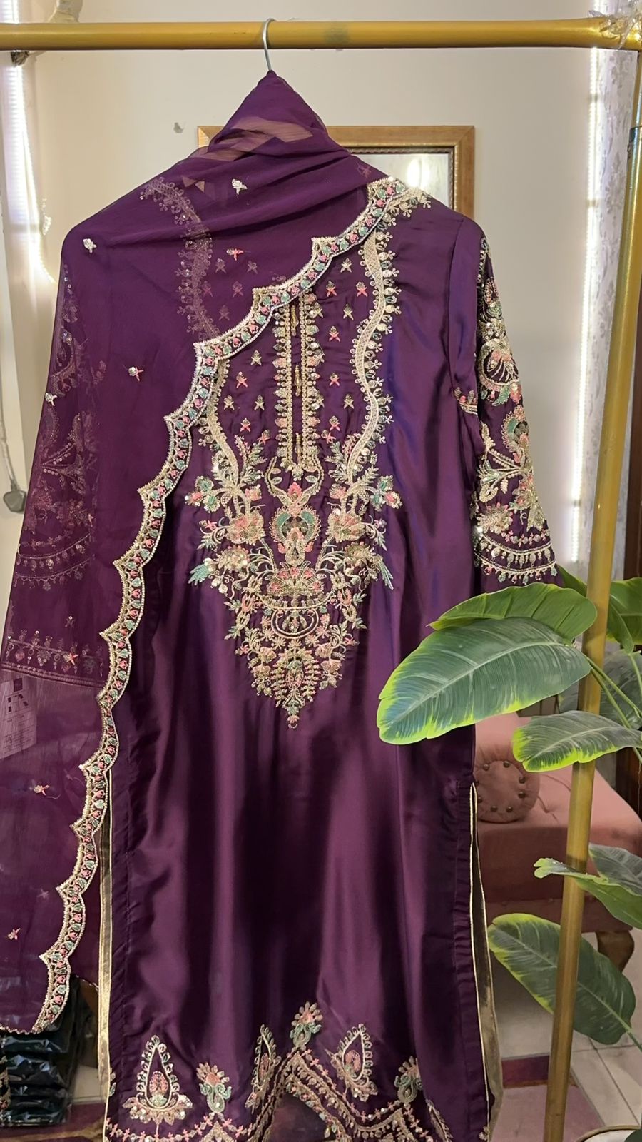 Zarmina Silk