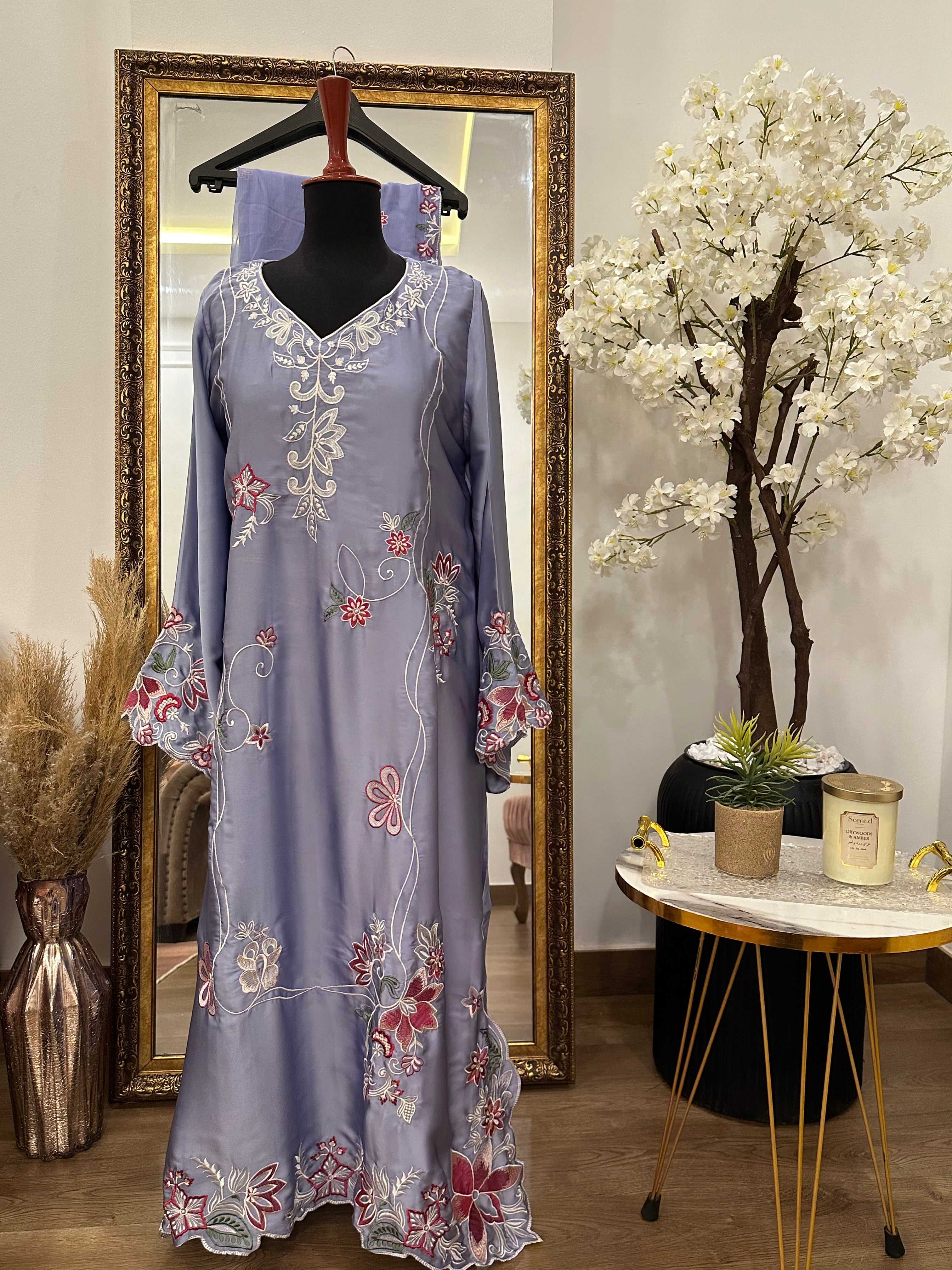 Ishaal kaftan Lilac