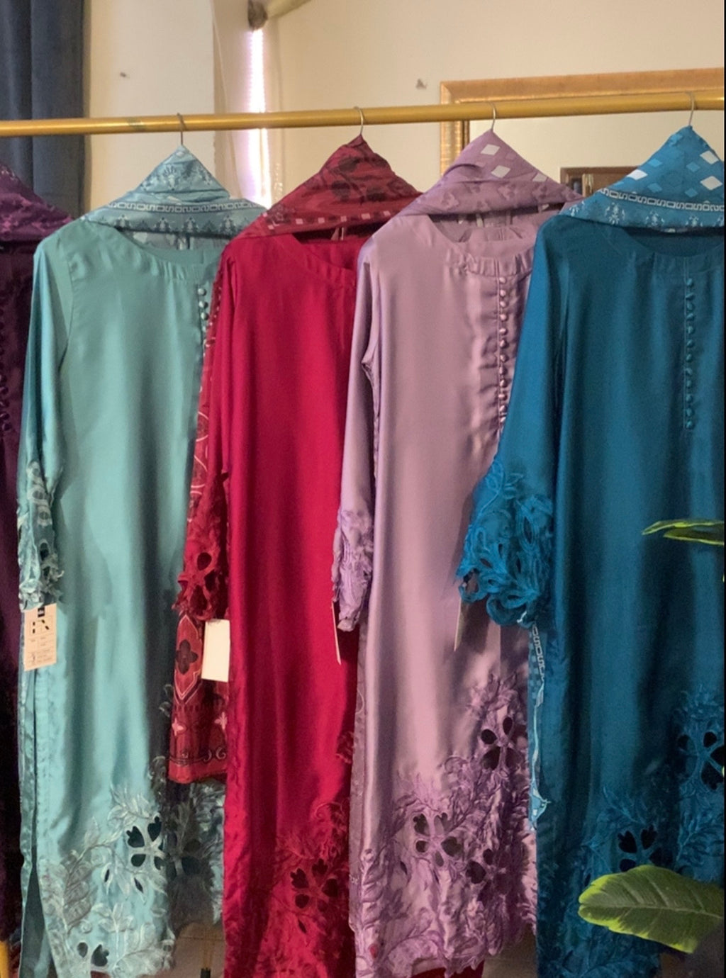 Noor Silk Zink