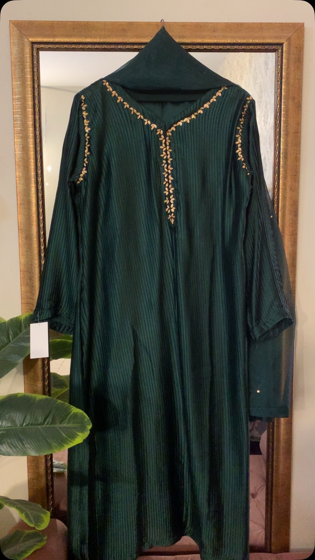 Nazneen Crush Silk Set Bottle Green