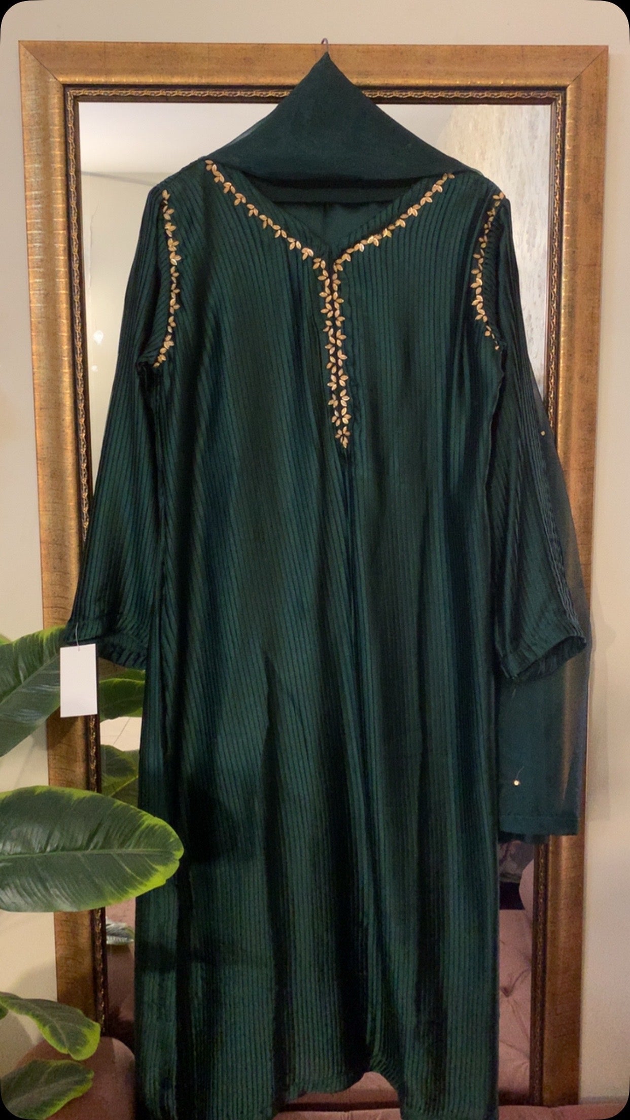 Nazneen Crush Silk Set Bottle Green