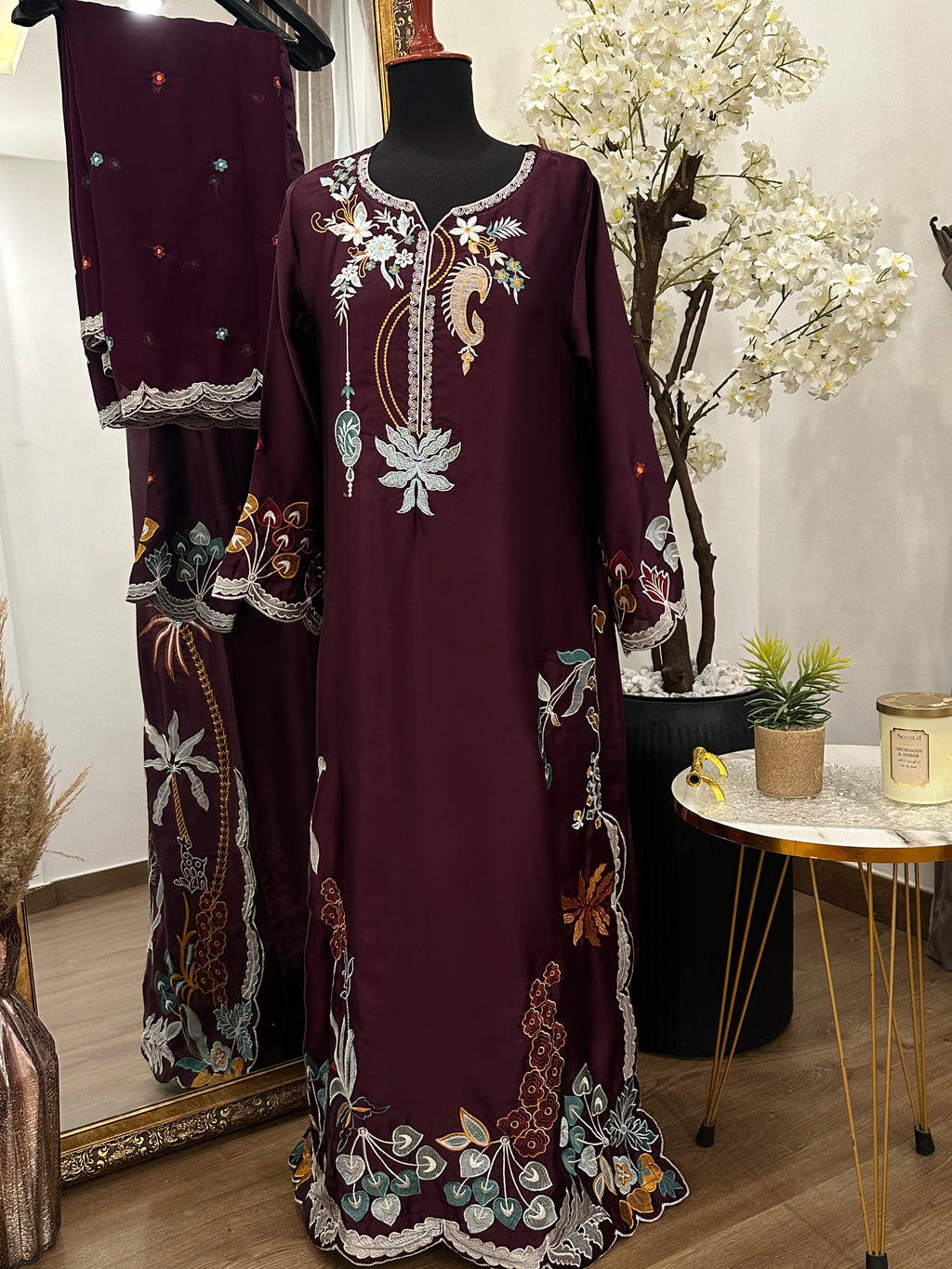 Mahveen kaftan Maroon