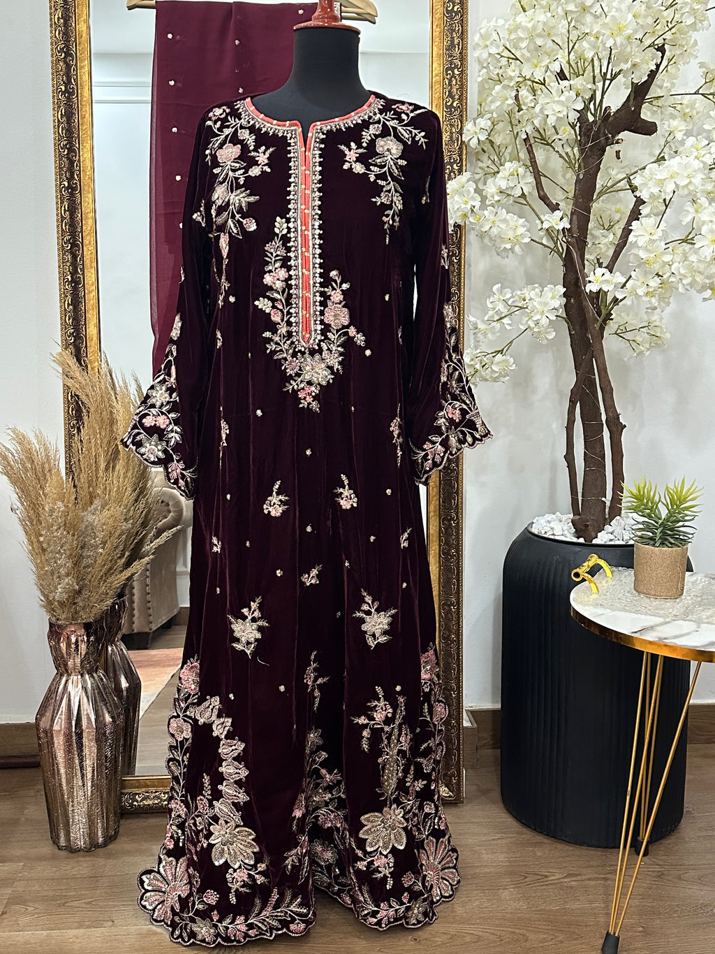 Virsa Valvet Kaftan Magenta
