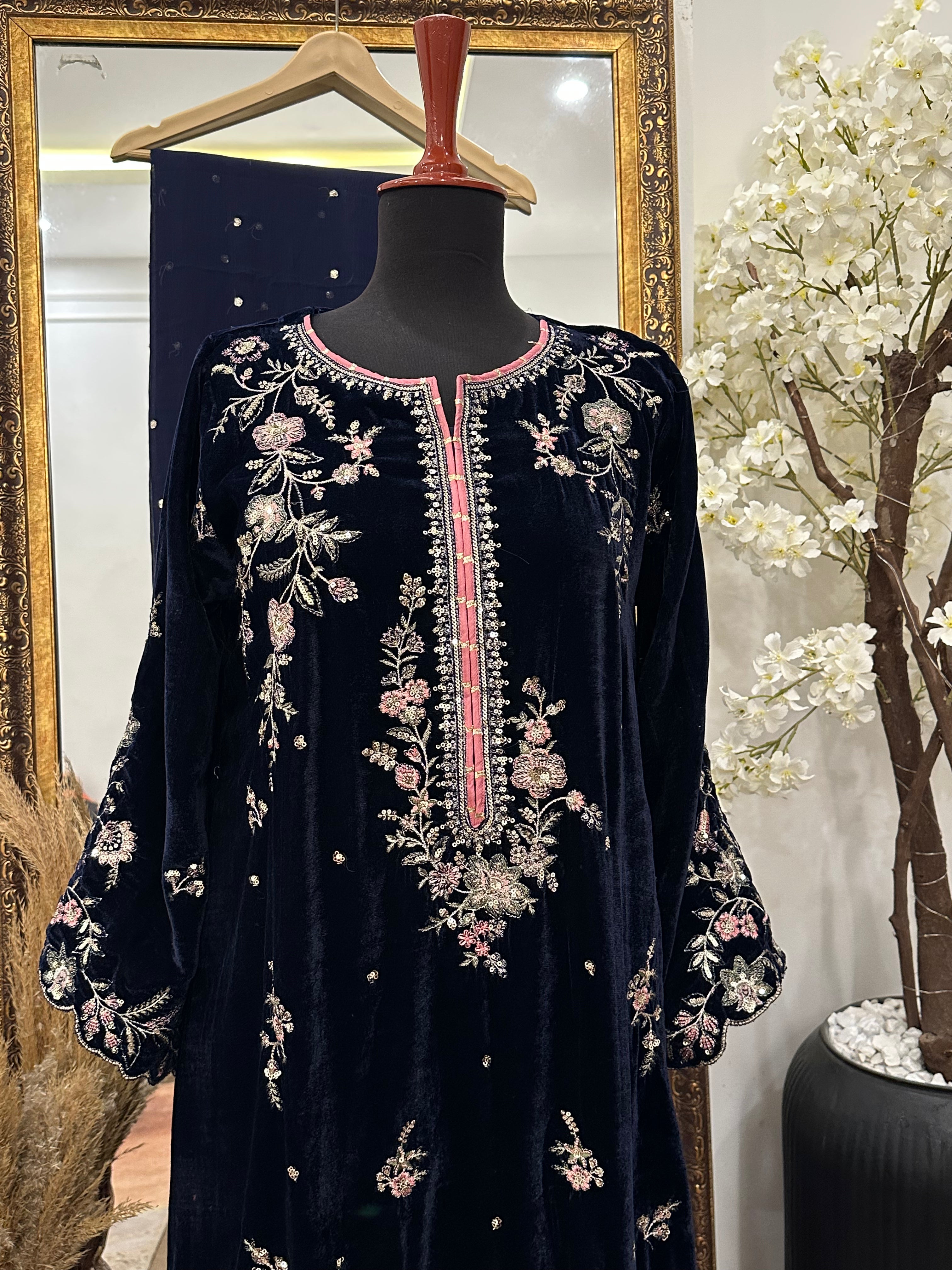 Virsa Valvet Kaftan Blue