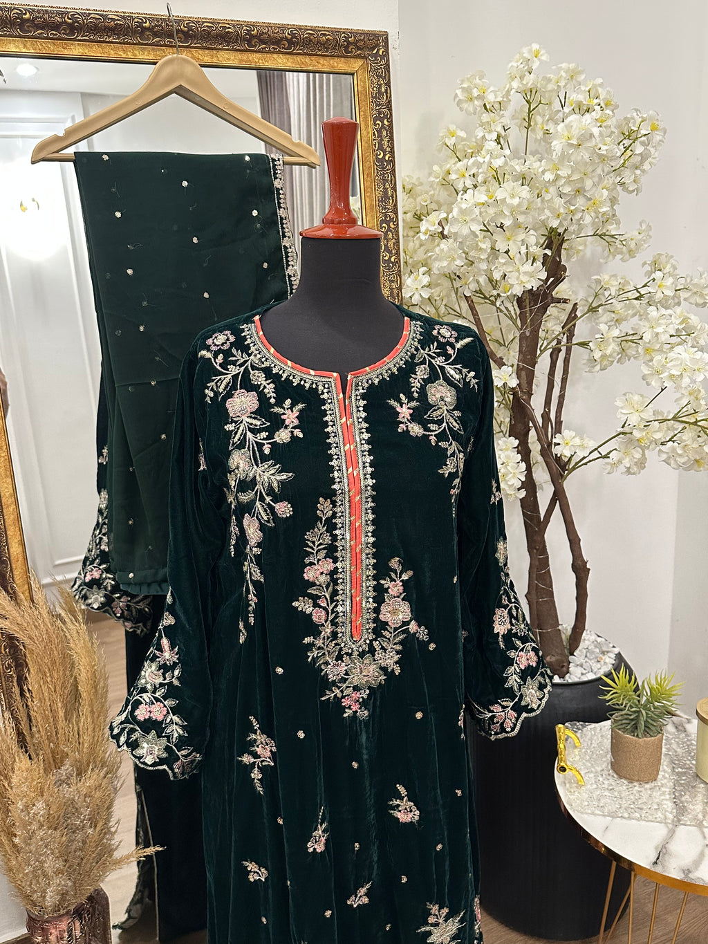 Virsa Valvet Kaftan Bottle Green