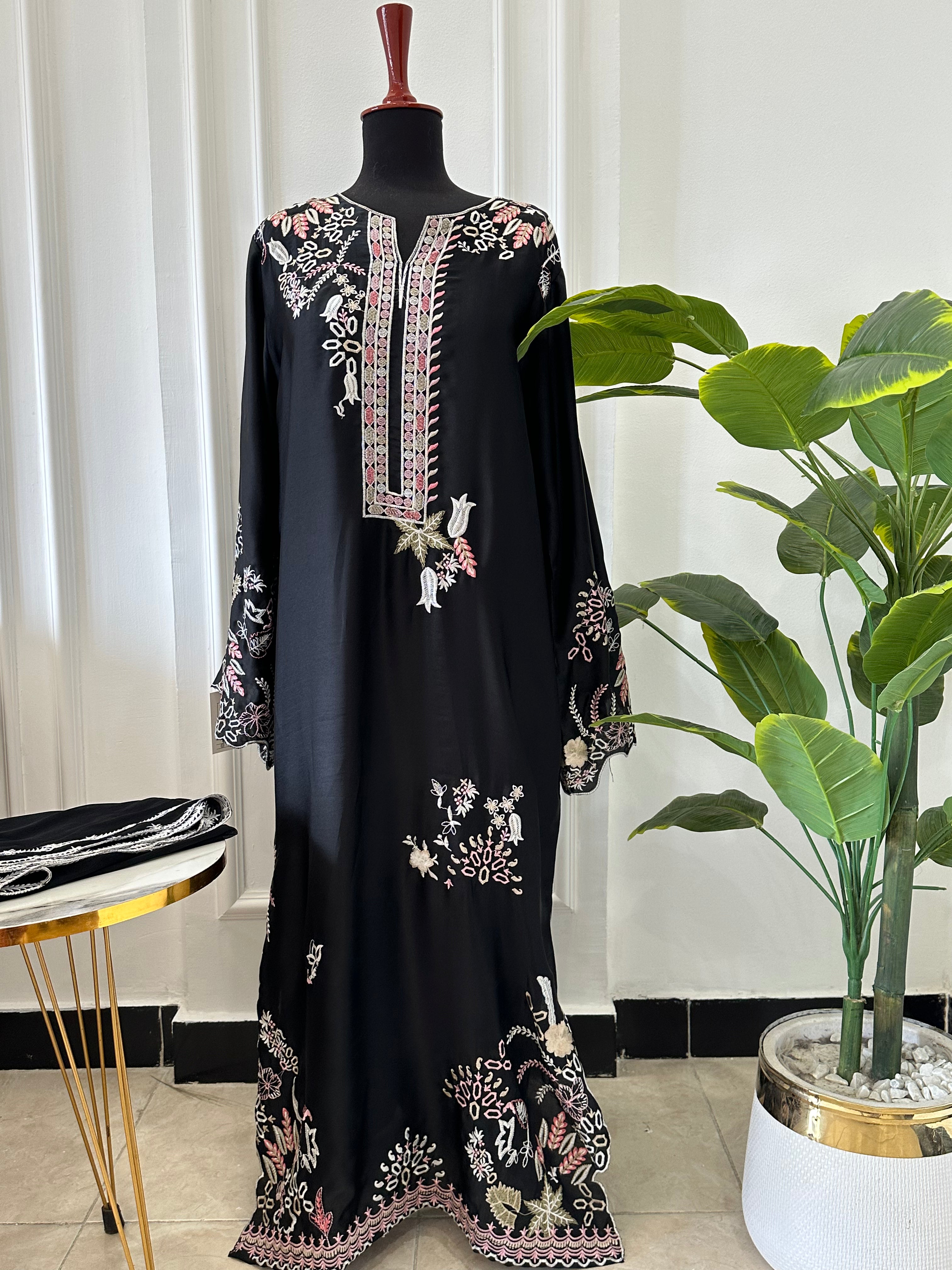 Cutwork Kaftan Black
