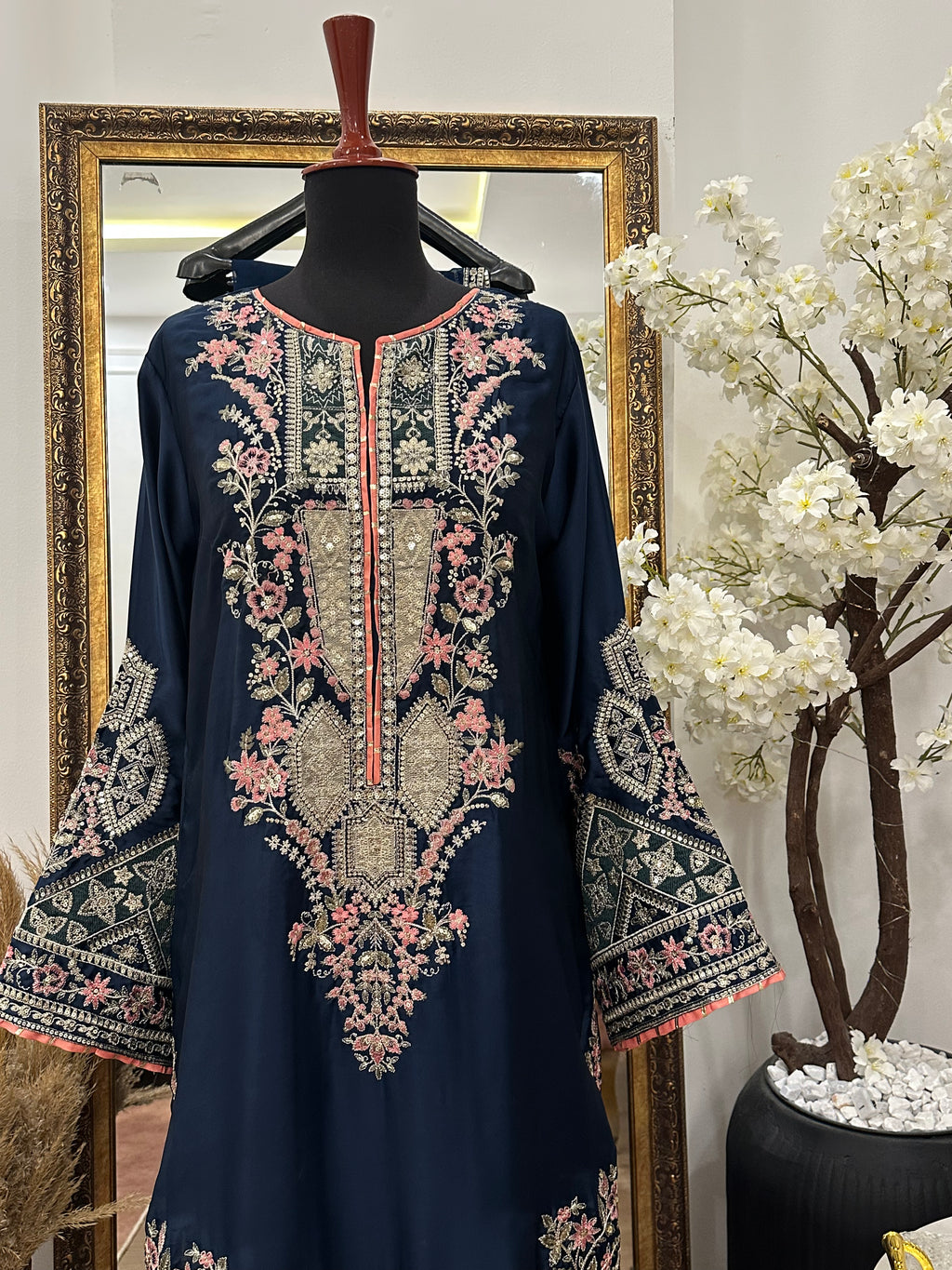 Nureh kaftan Blue