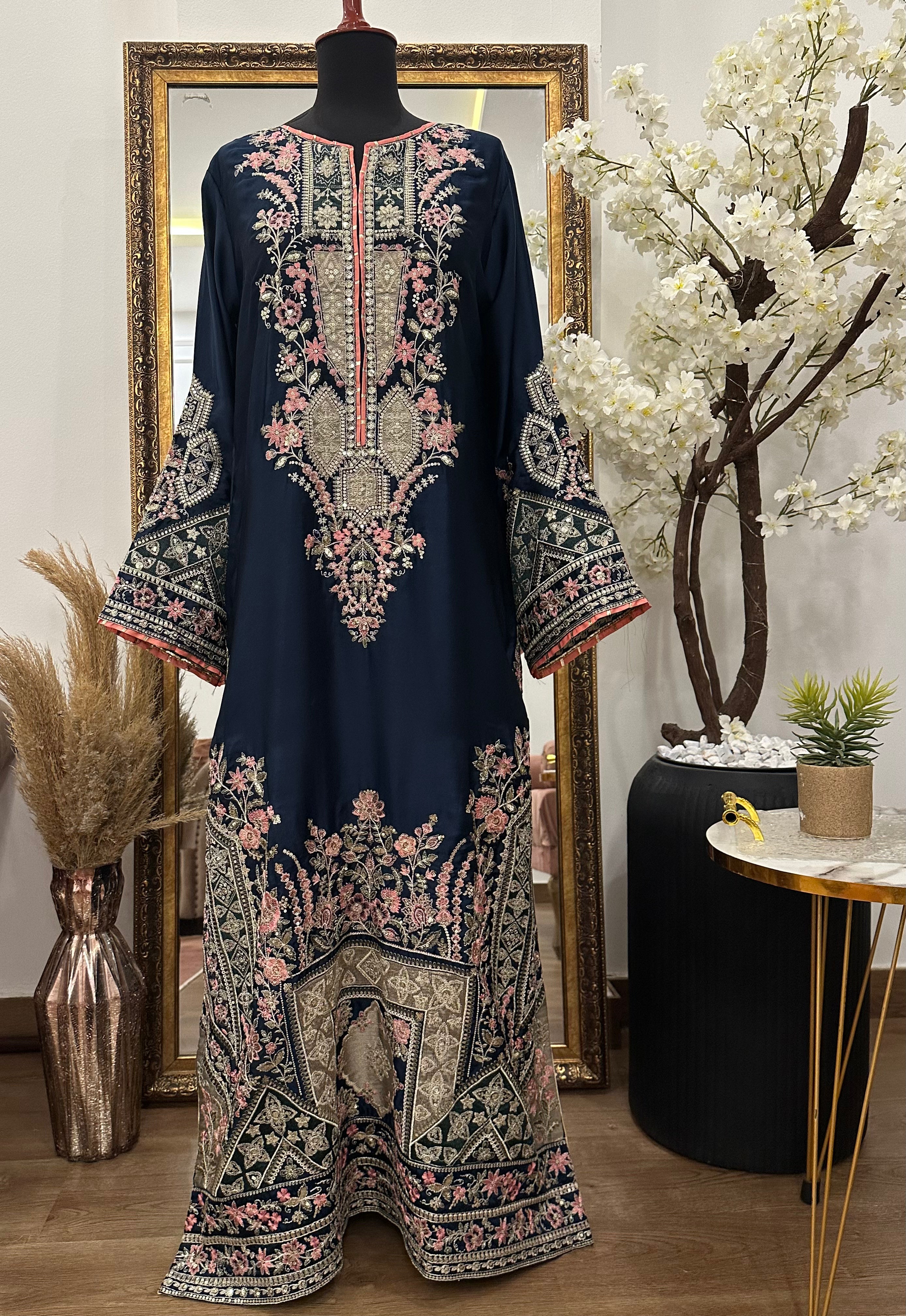 Nureh kaftan Blue