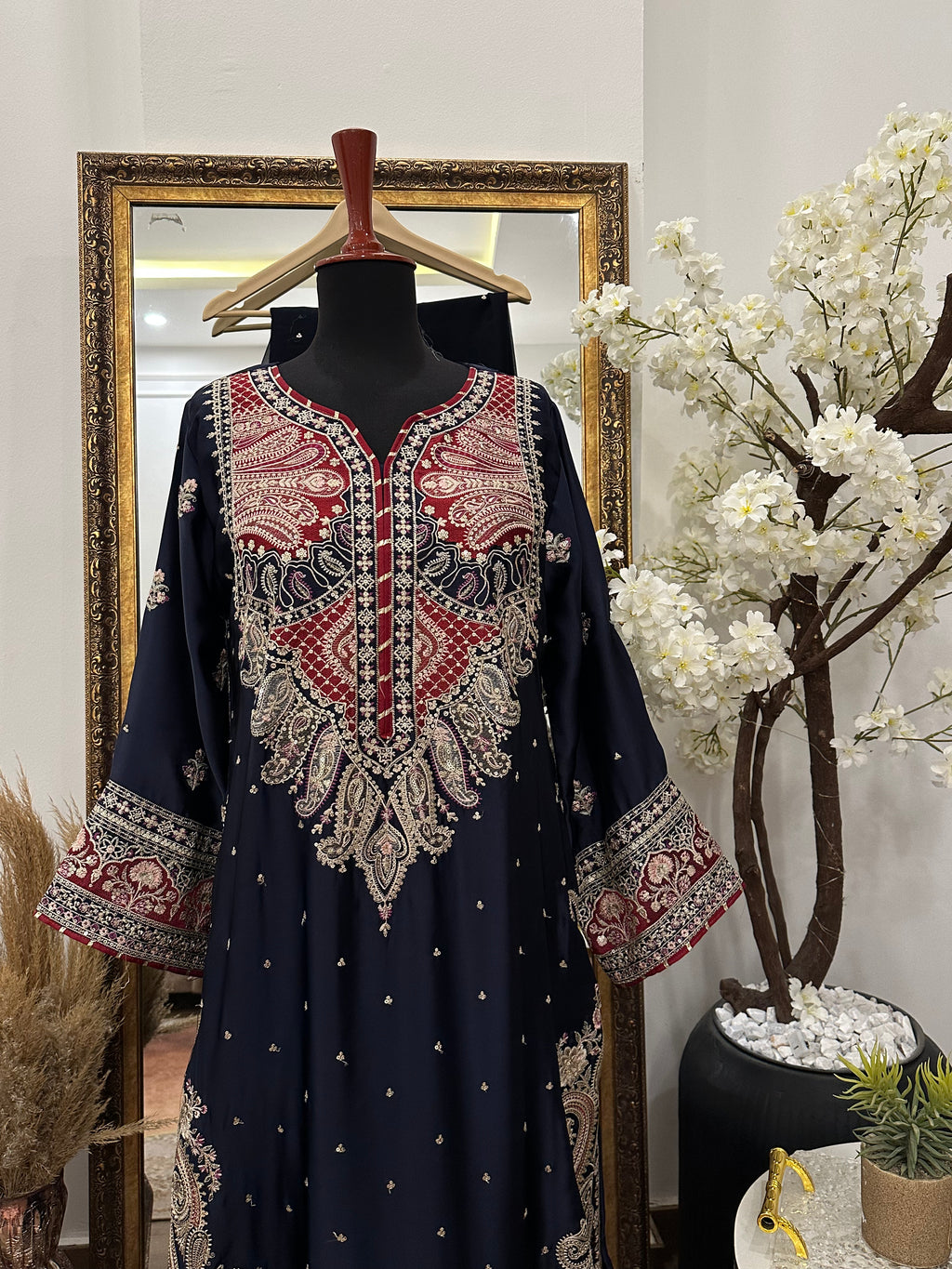 Mahira kaftan Navy Blue