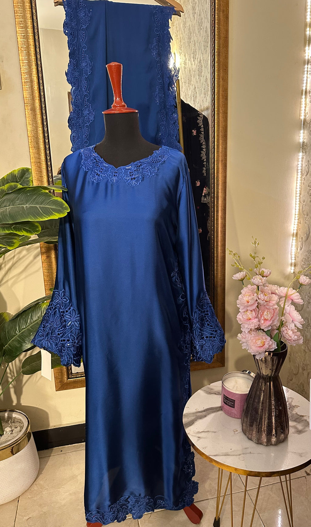 Cutwork silk Blue