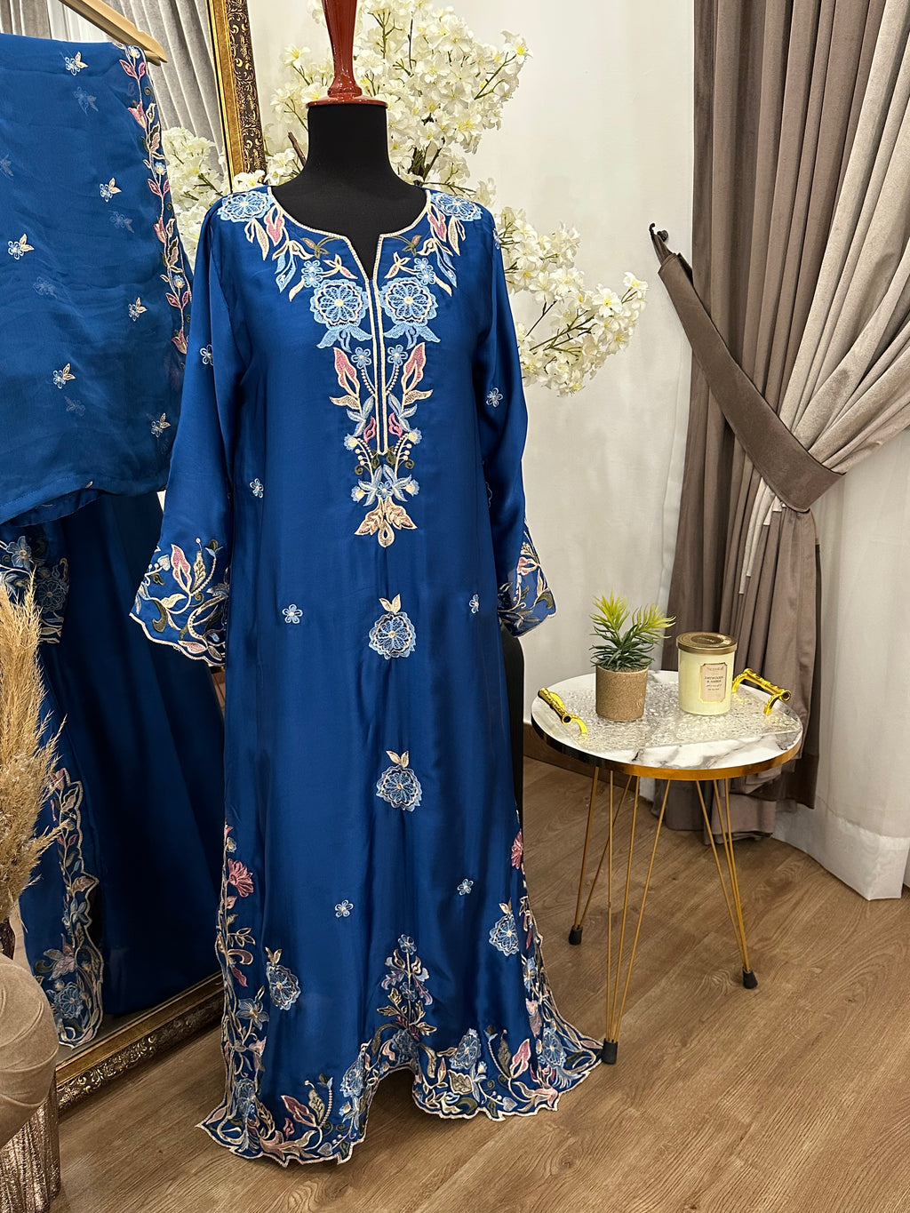 Mehak Kaftan – Royal Blue