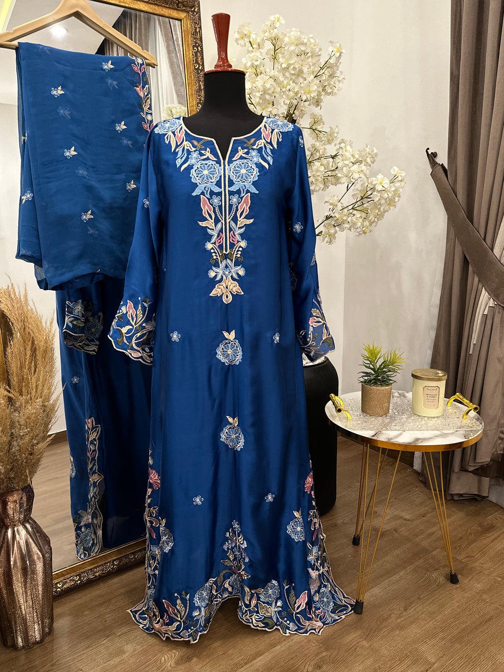 Mehak Kaftan – Royal Blue