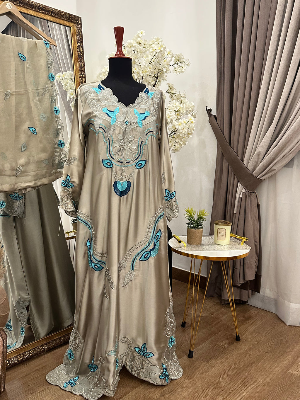Rehma Kaftan – Silverish Grey