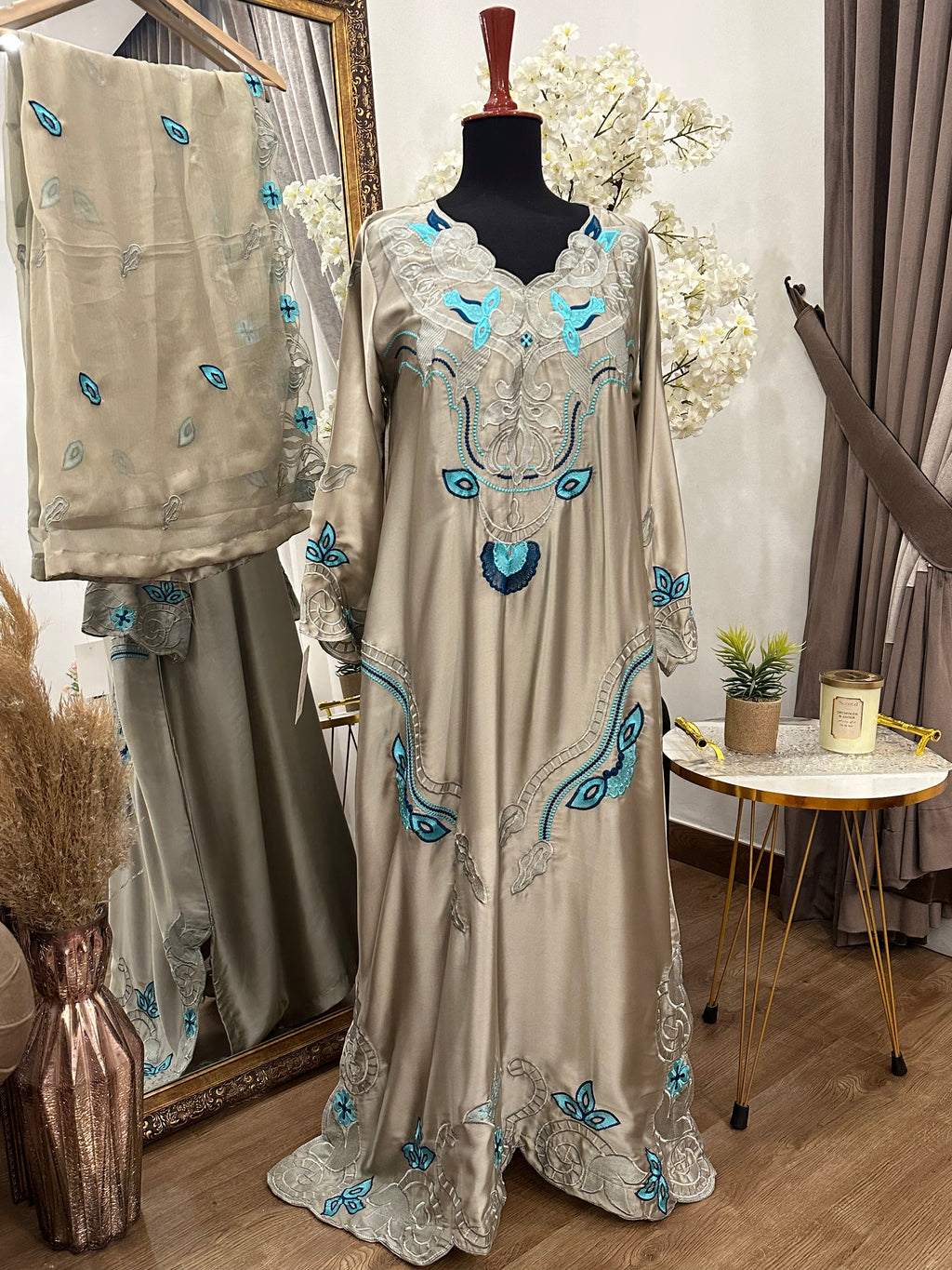 Rehma Kaftan – Silverish Grey
