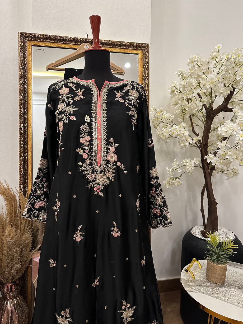 Virsa Kaftan – Black