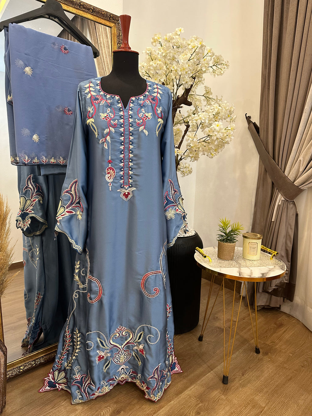 Zaryab kaftan English Blue